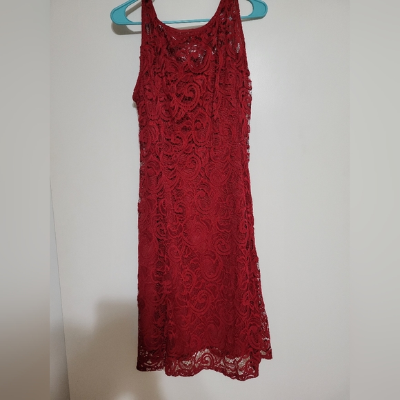 Red Lace dress - Picture 3 of 8